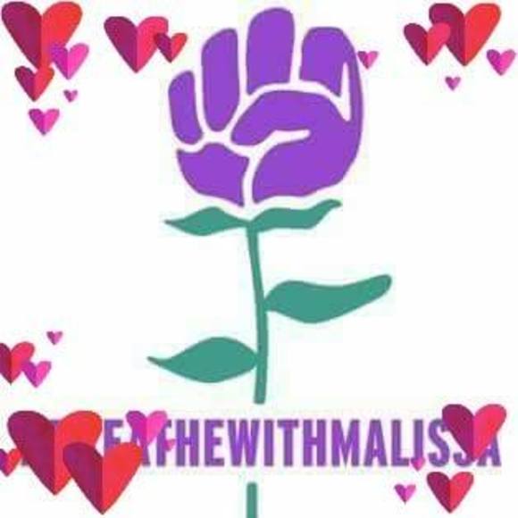 Meet your Posher, Danielle - Picture 1 of 1